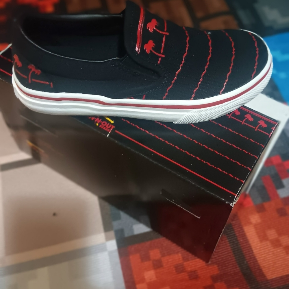 Black and Red Canvas Slip-On Sneakers with Elastic Fit VANS IN N OUT